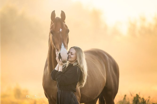 Charlotte-royal-zonsopgang-zomer-paard